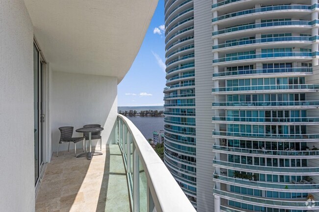 Building Photo - 2101 Brickell Ave Unit 1411 Rental