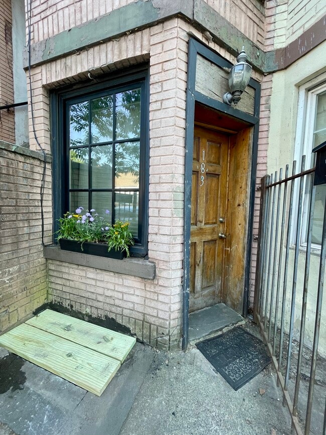 Building Photo - 183 Carteret Ave Unit A