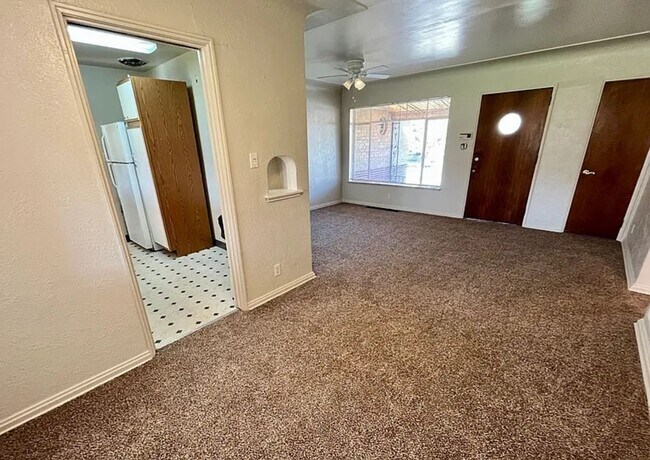 Photo - 1385 Otis St