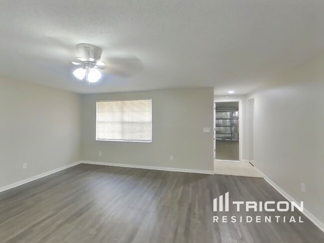 Photo - 1203 Seffner Valrico Rd