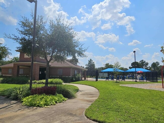 Photo - 4923 Windy Orchard Ln