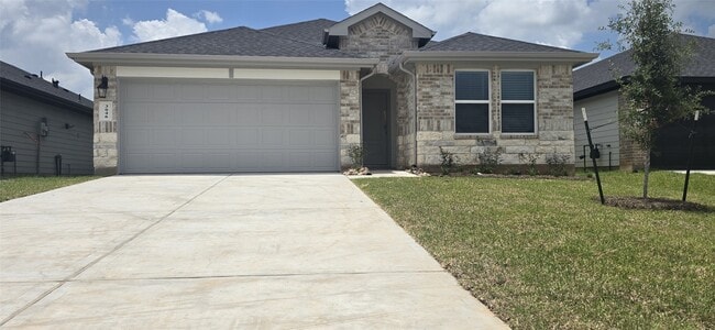 Building Photo - 3046 Lake Crest Dr