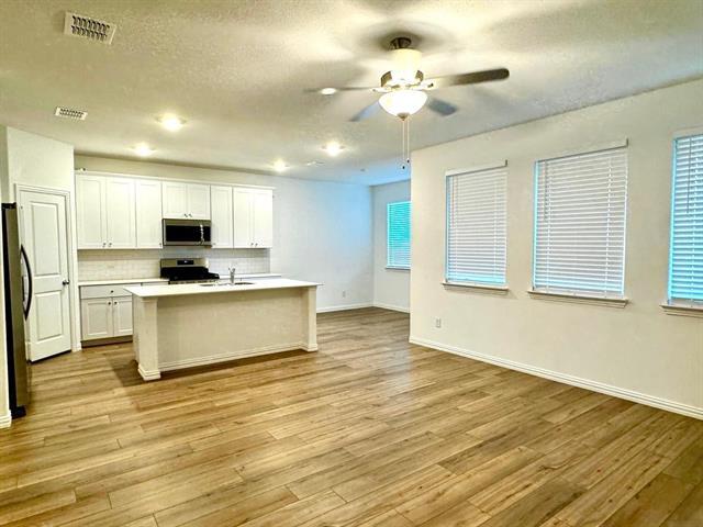 Photo - 1012 Longleaf Ln