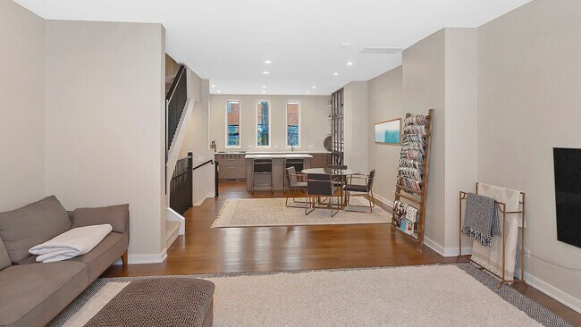 Photo - 1244 W Cottage Pl