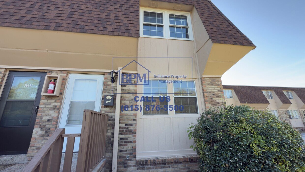 Welcome to this beautifully updated 2-bedr... - Welcome to this beautifully updated 2-bedr...