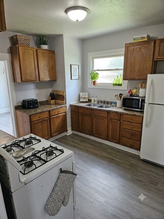 Photo - 207 N Johnston Ave