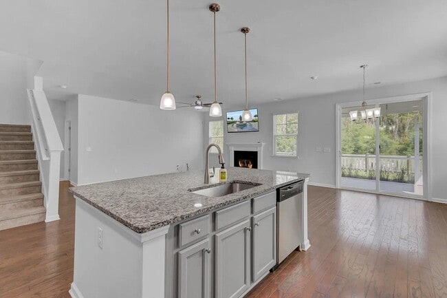 Photo - 129 Nolin Rd