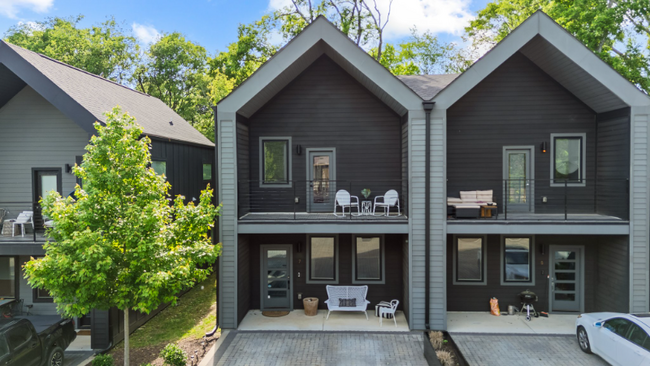 Photo - 801 Cherokee Ave Townhome