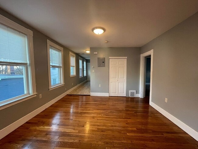 Photo - 20-22-22 Wilson St Unit 3