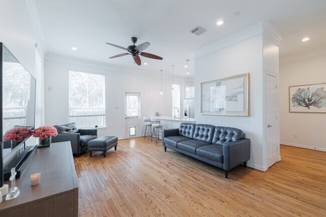 Photo - 3325 New Garden View Ln