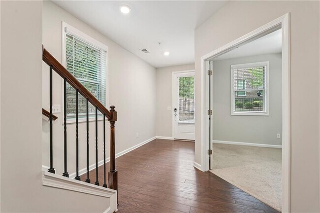 Photo - 747 Topsail Ln
