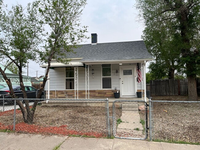 Building Photo - ALL PROSPECTIVE TENANTS MUST SUBMIT A $58 ... Rental