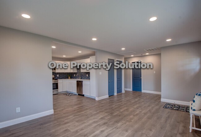 Photo - 4401 W 21st Ave