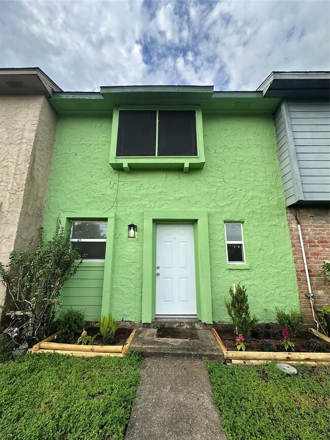 Building Photo - 7335 Chasewood Dr Rental