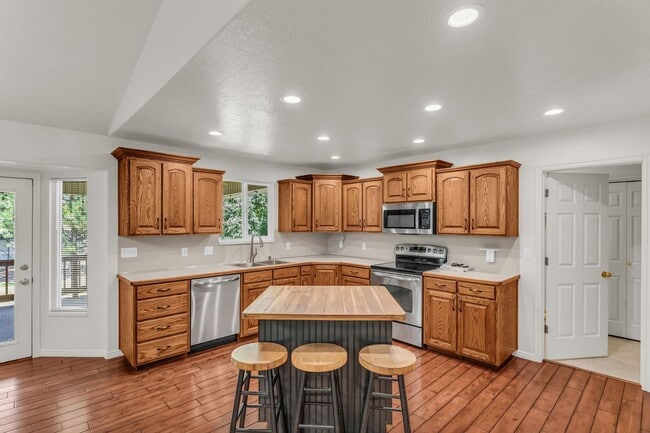 Photo - 1468 Flint Meadow Dr
