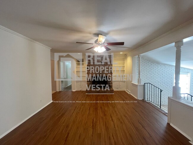 One Month Free! - Spacious Three Bedroom H... - One Month Free! - Spacious Three Bedroom H... Casa