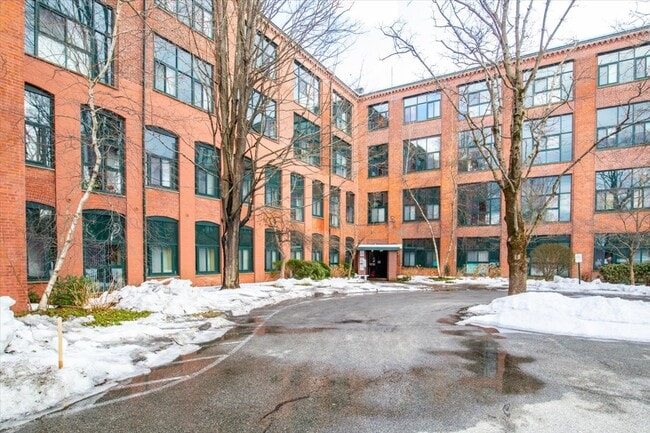 Photo - 150 Rumford Ave Unit 315