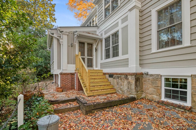 Photo - 4 Ansley Dr NE