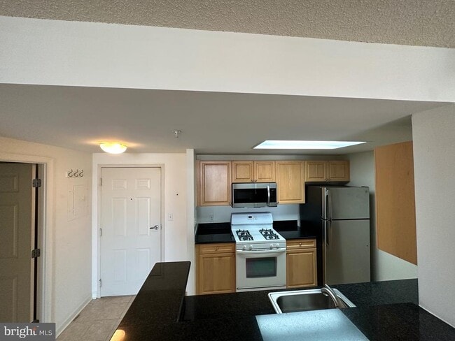 Photo - 2726 Gallows Rd Unidad 913