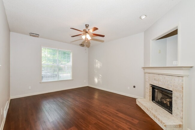 Photo - 8725 Macon Rd