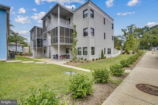 Photo - 2500 Langston Blvd. Unit 2