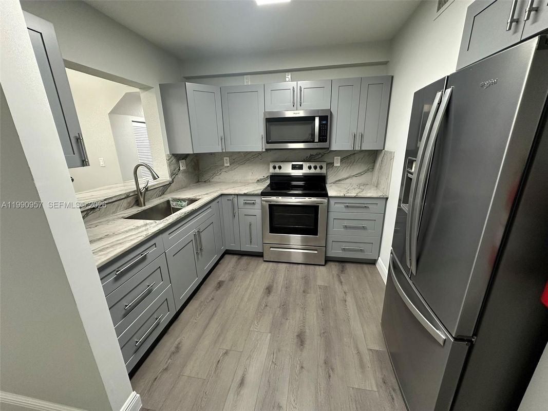 Photo - 12005 SW 14th St