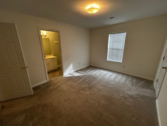 Photo - 553 Memorial Drive Ext Apartments Unit G