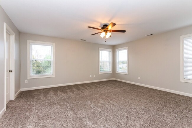 Photo - 9718 Rhodes Ln