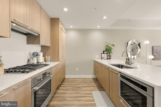 Photo - 1628 11th St NW Unidad 308