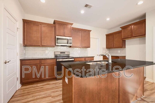 Photo - 206 Providence Farm Dr