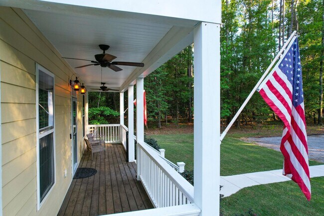 Photo - 4 Bedroom, 2.5 Bathroom Home in The Refuge at Ravenel - Ravenel