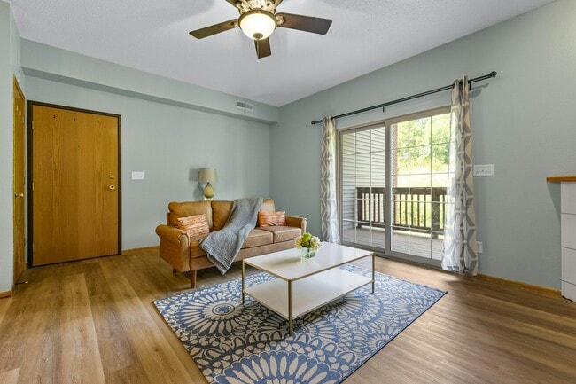 Photo - 2272 Holiday Rd Unit 607