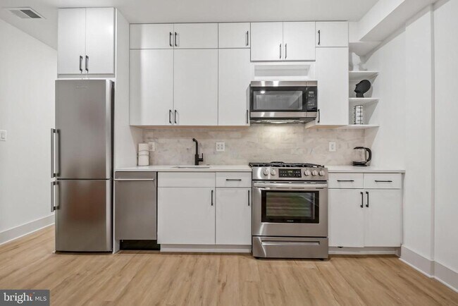 Photo - 256 15th St SE Unit 1