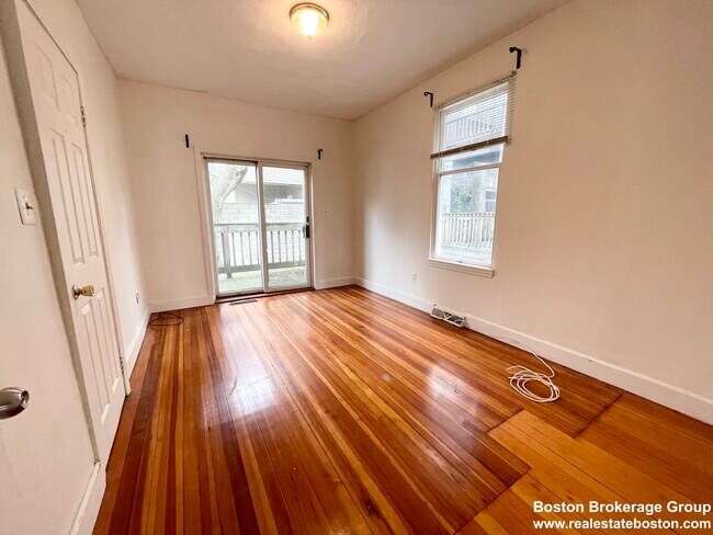 Photo - 33 Edison Grn