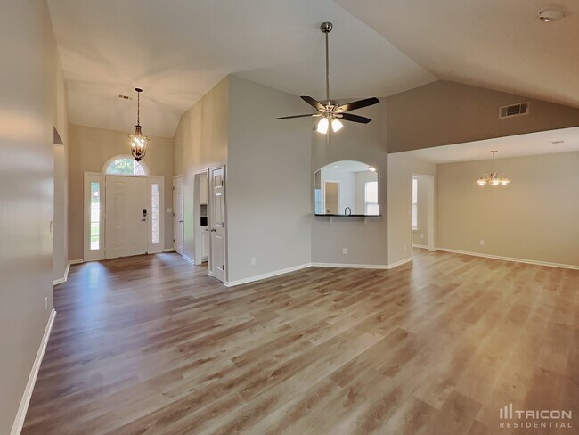 Photo - 7241 Explorer Trail