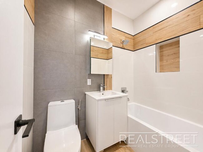 Photo - Rogers Avenue Unit 4B