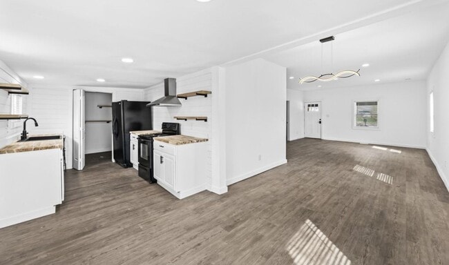 Photo - Charming 2BR Lebanon Home with Modern Updates & Large Yard