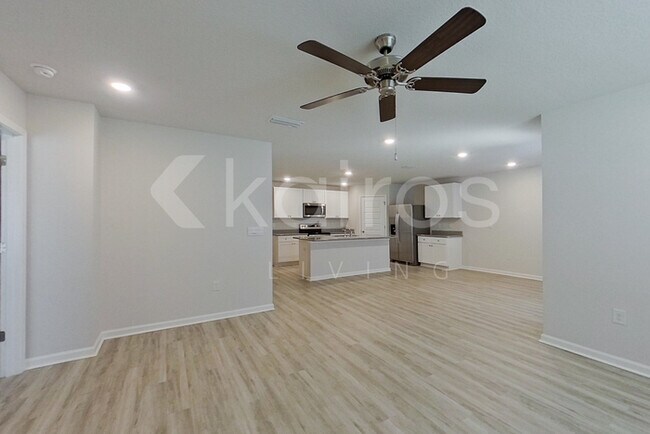 Photo - 4807 Malay Cir