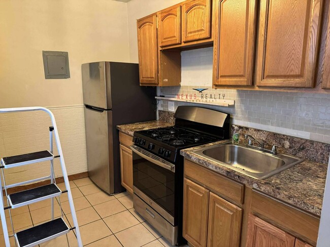 Photo - 29-05 23rd Ave