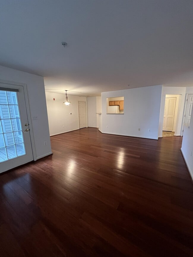 Building Photo - 500 Marshall Ct