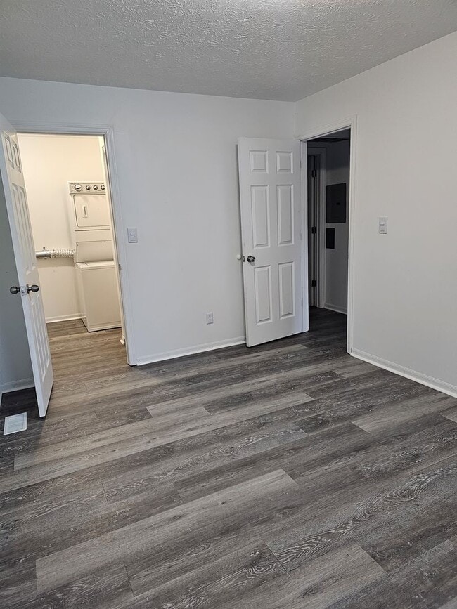 Photo - Center Street Apartments