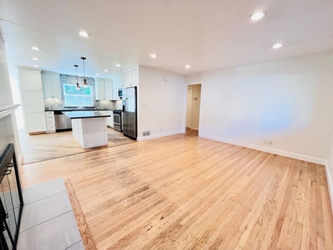 Photo - Charming and Move-in Ready 3BD/2BA, Single...