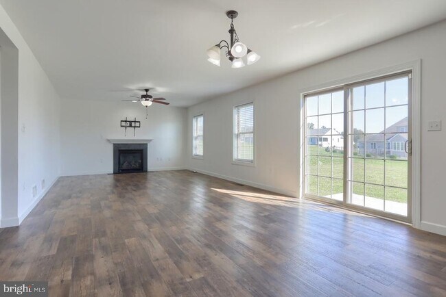 Photo - 100 Bamboo Wy