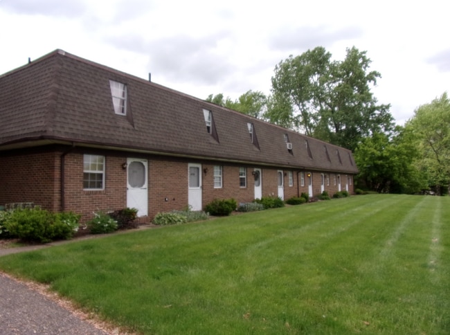 Photo - 2777 Kipling Ave NW