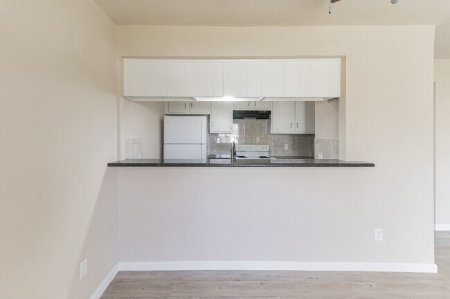 Photo - 6815 Beachwood St Unit 1