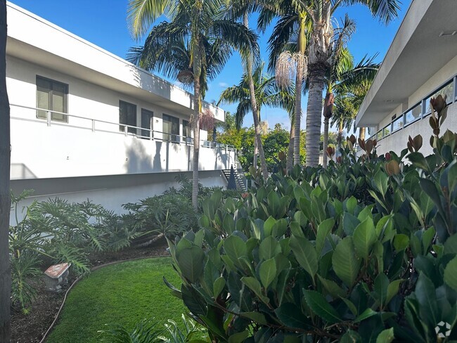 Building Photo - Carlsbad Village  Furnished 2 bedroom/2 ba... Unit 206 Rental