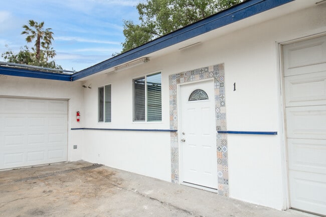 Photo - 1344 W 11th Ave House