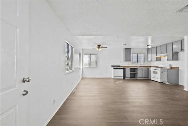 Photo - 38501 Larkin Ave Unit 4