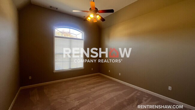 Photo - 1381 Calumet Farms Dr