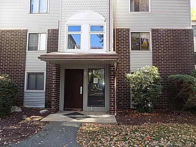 Building Photo - 7 Padanaram Rd Unit J238 Rental